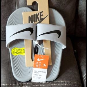 Nike Kawa slide